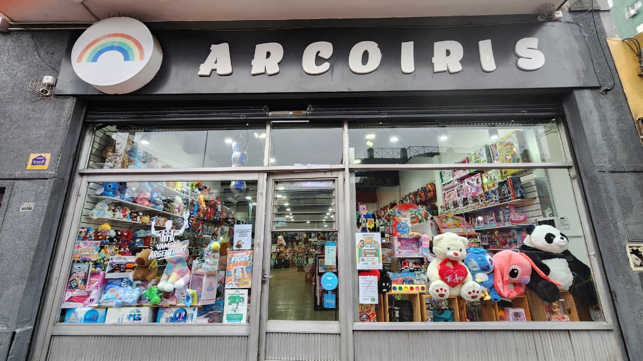 Fachada de Librería Arcoíris sobre Camino Gral. Belgrano 3513, Lanús Este